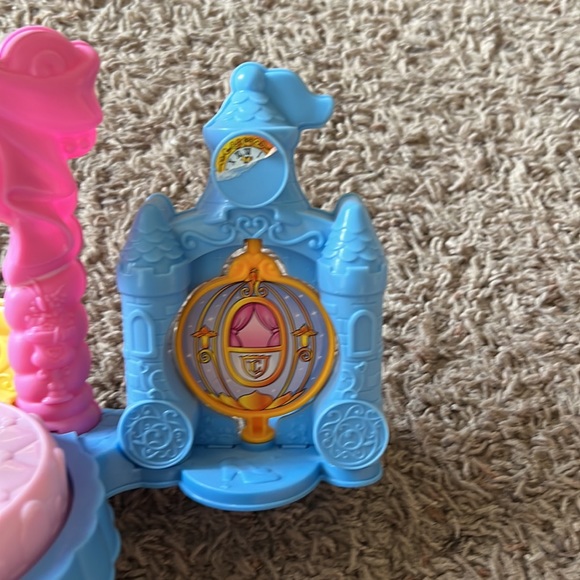 Cinderella Little People display - Picture 4 of 4